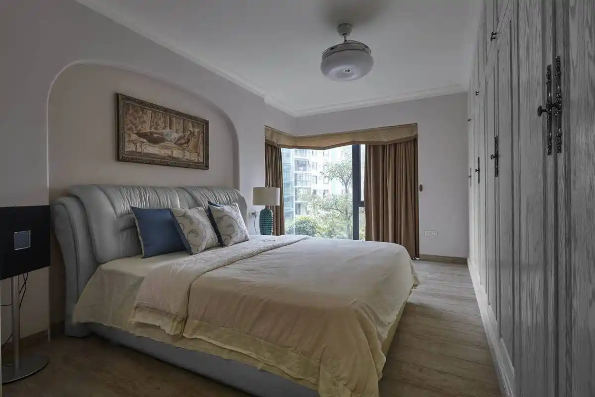 卧室装修墙纸效果图案例_2021装修效果图-齐家网装修图片频道