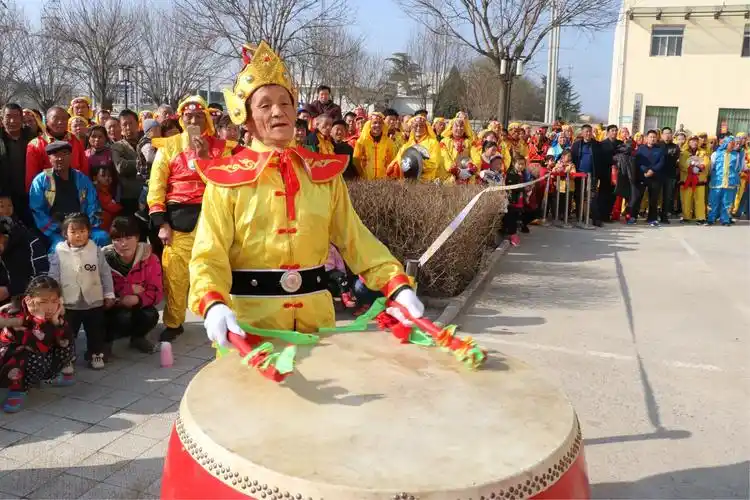 新兴镇锣鼓大赛庆元宵