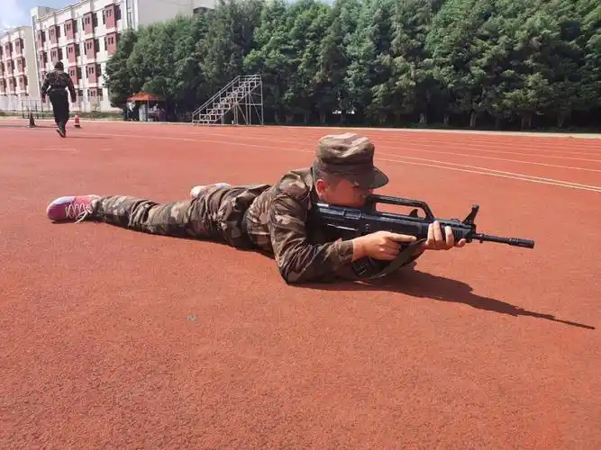 新生军训纪实|身披戎装,必为战狼