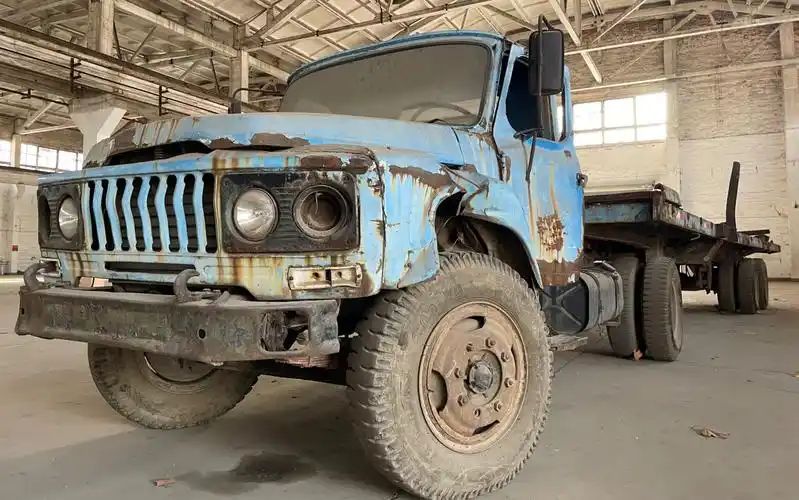 探索废弃东风eq140卡