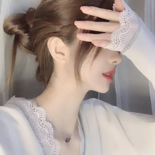 很哇塞的女头像 干净.淑女,背影 (小栀音)