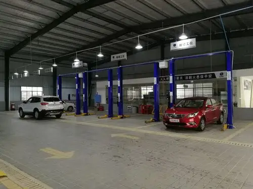 浏阳润锦中天长安汽车店 维修间