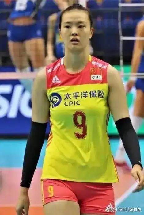 盘点女排四位人气王朱婷与国家队渐行渐远袁心玥扛不起大旗