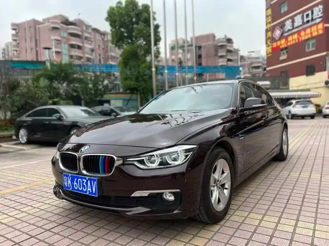 宝马3系316li勃艮第红