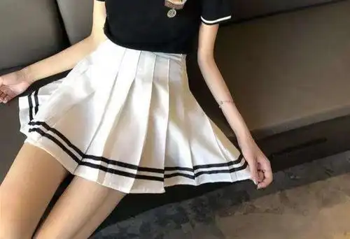 冬季的百褶裙适合什么年龄的女人?