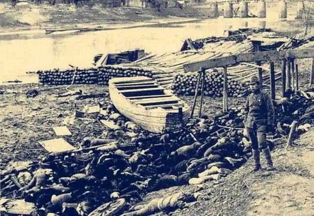 南京大屠杀幸存者真实回忆:我躺尸体堆里装死,一声不吭挨了5刀