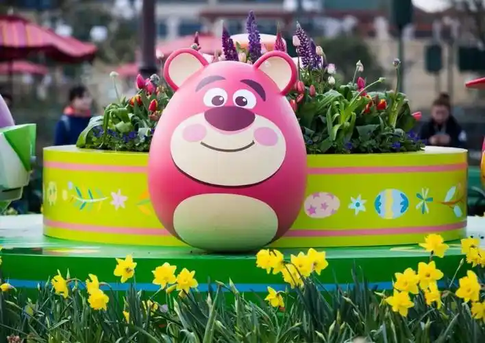 浪漫鲜花 童趣彩蛋 可爱星黛露——带上童心一起去迪士尼踏春吧!