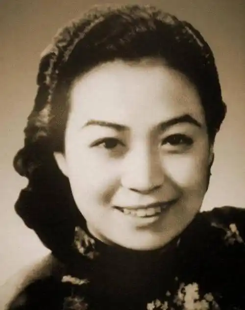 小白玉霜:5岁被父母卖,后沦为丈夫赚钱工具,45岁含恨自杀