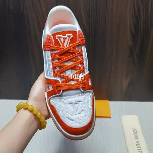 lv情侣款_tous怎么样_鞋子_情侣款_路易威登怎么样_时尚_鞋靴