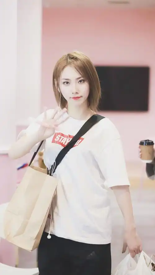 snh48-王诗蒙应援会 _ 哔哩哔哩相簿