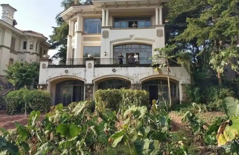 6800w观澜湖独栋大宅 2千平花园 带精装 看高尔夫景