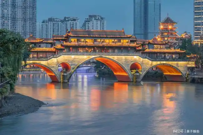 四川成都:锦江夜色如画