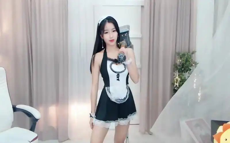 舞蹈时光机—熊猫tv 小深深儿 舞蹈鉴赏(雷神锤搞笑版)