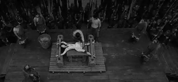 当朝公主被冤枉判处腰斩,临刑时惨不忍睹,刽子手都嚎啕大哭?