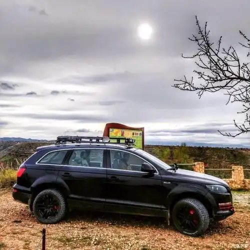 【图】奥迪q7改装,老款这圆润的造型其实也是非常经典了_奥迪q7论坛_