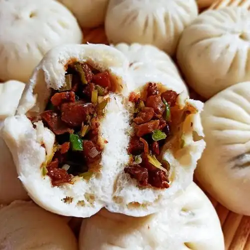 茄丁酱肉包,暄软可口,鲜美好吃