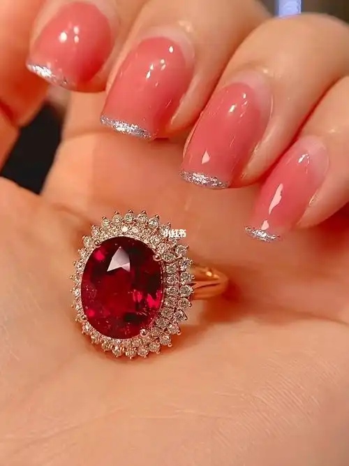 永不过时经典戴妃款卢比莱18k金红碧玺戒指