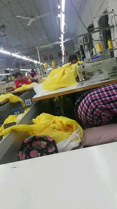 制衣厂厂里上班