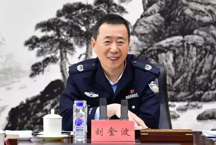 11月5日,省公安厅召开吉林公安大数据平台深度建设与应用推进会,总结