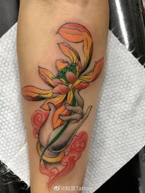 佛手莲花_纹身图案手稿图片_张蕊的纹身作品集
