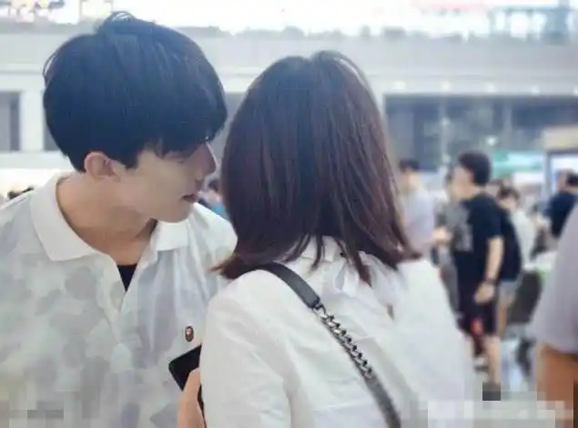 吴磊姐姐吴悦近照曝光,长相不输当红女星,网友:别人家的姐姐!