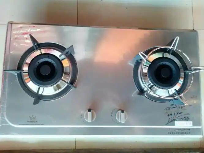 皇冠嵌入式不锈钢燃气灶!
