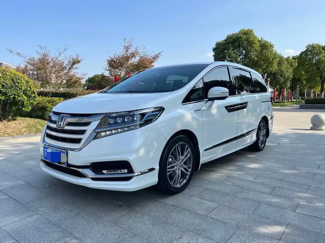本田艾力绅.21年12月上牌,2.0l油电混动,电动真皮带加 - 抖音