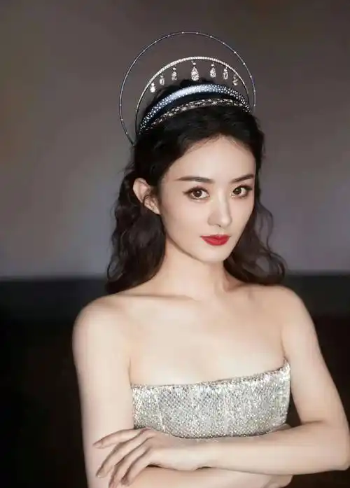 网友评内娱4位女顶流,杨幂,杨紫,迪丽热巴,赵丽颖,谁最火?