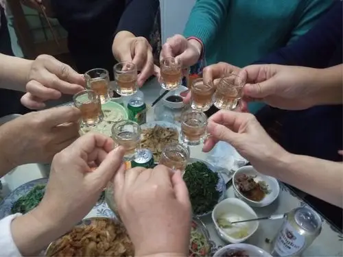 几十年的回忆与思念,在这春暧花开的季节与好友之