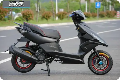 鬼火摩托车 鬼火125cc踏板车 燃油车 助力车鬼火一代燃油踏板车