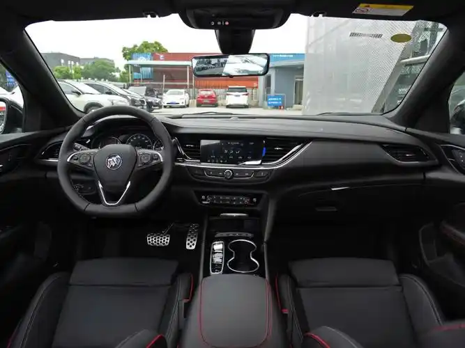 上汽通用别克 君威 2021款 gs 28t 尊贵型