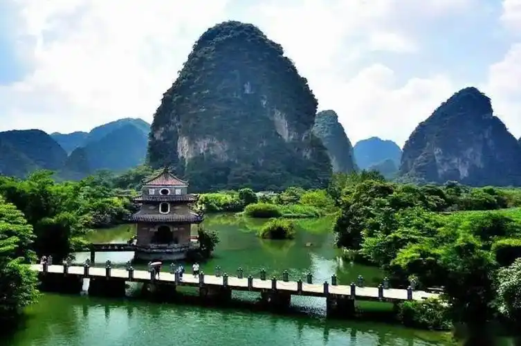广西旅游必去十大景点排名(广西自驾游最值得去的十个景区)-临渡百科