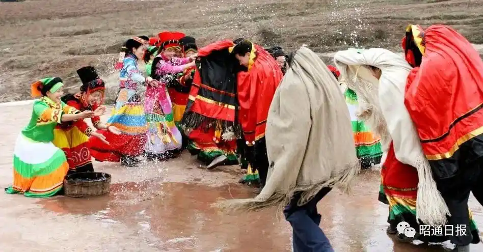 影像夏廷安金沙江畔彝族同胞的传统婚俗