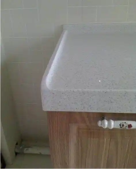 橱柜台面挡水条到底该不该做 橱柜台面挡水条真的有那么的实用么