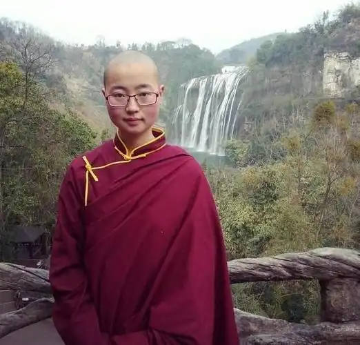 六年前剃度出家的美女大学生如今过得怎样?看完令人羡慕