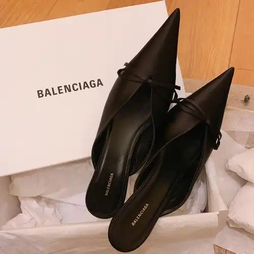 巴黎世家尖头鞋超美哒❣️