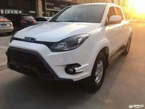 出售江铃域虎524t柴油版四驱本地一手