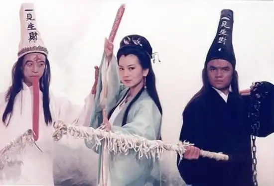 观音大士这个时候就忽然说了一句话"许汉文受苦,白素贞绞起(焦急)