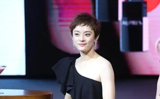 孙俪继母黄玉玲,面对误解以大爱包容女儿,从此孙俪有了两个妈妈