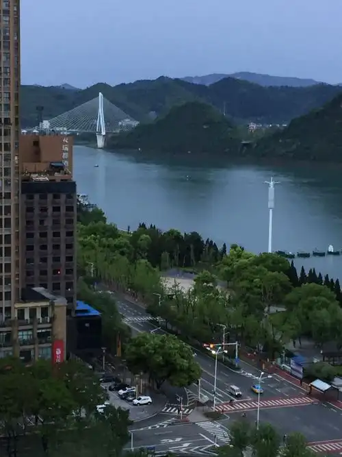 宜昌市西陵区沿江大道85号