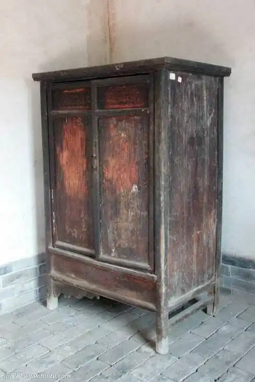 老式柜子