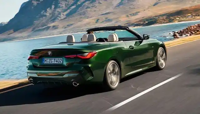 2021款宝马4系敞篷车宁愿坐在宝马车上哭