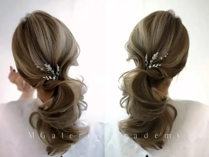 婚礼上一定要有的气质低披发造型新娘发型