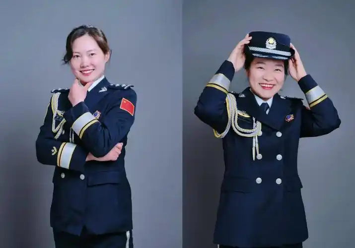 超飒监狱警花小姐姐用人民警察盛装共庆节日