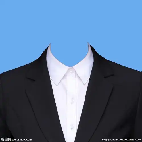 证件照西装女图片