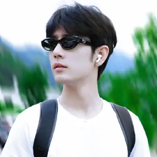 肖战头像,每张都好喜欢