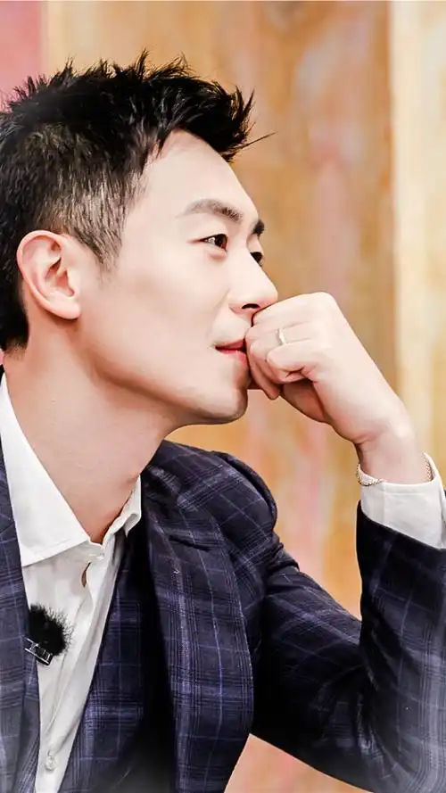 朱亚文cr:lotte-f 亚文叔帅!苏!