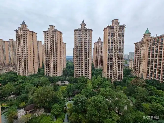 铂雅苑1号园5室3厅4卫666.49㎡南北1446万