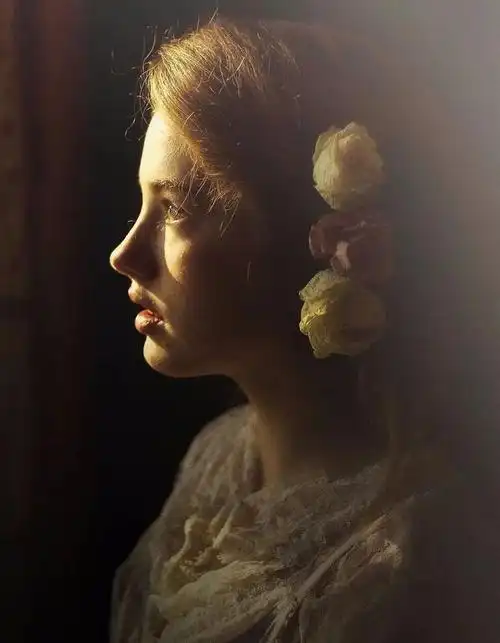 人像和形体美如何在光影中的展现