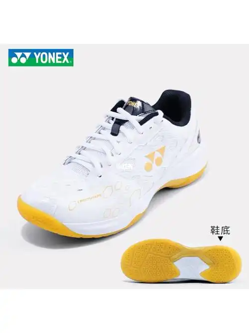 鞋面皮面外加胶膜,打理鞋子也更省心了!#尤尼克斯羽毛球鞋